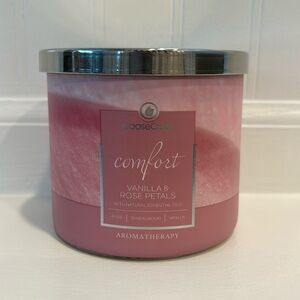 Goose Creek ‘comfort’ Vanilla & Rose🌹Petals candle 🕯️